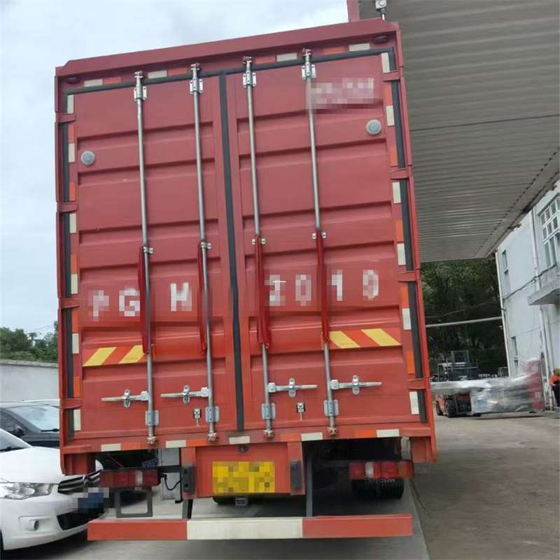 南朗镇普定县进仓物流：专线直达的多元货运之旅